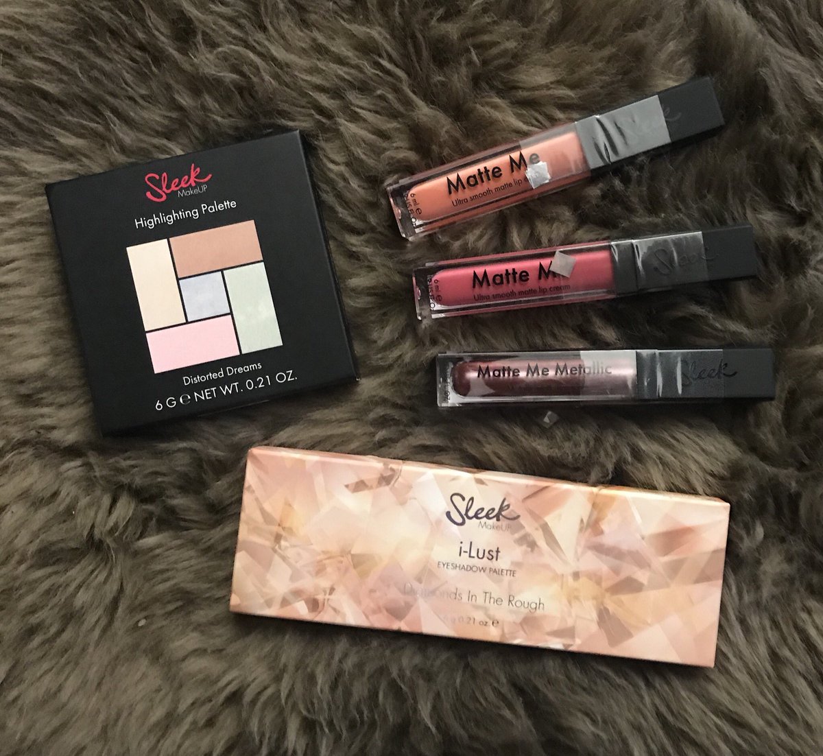 10k Verlosung (1 Gewinner) 🎉
Um teilzunehmen:
1. mir auf Twitter folgen
2. retweeten
Teilnahmeschluss 29.10.17 um 22h ❤️
#TeamJolina #10k