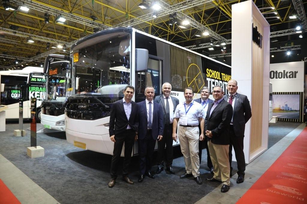 Otokar Europe et Prêt à Partir célèbrent leur collaboration
Cliquez ici bit.ly/2xrmOyl