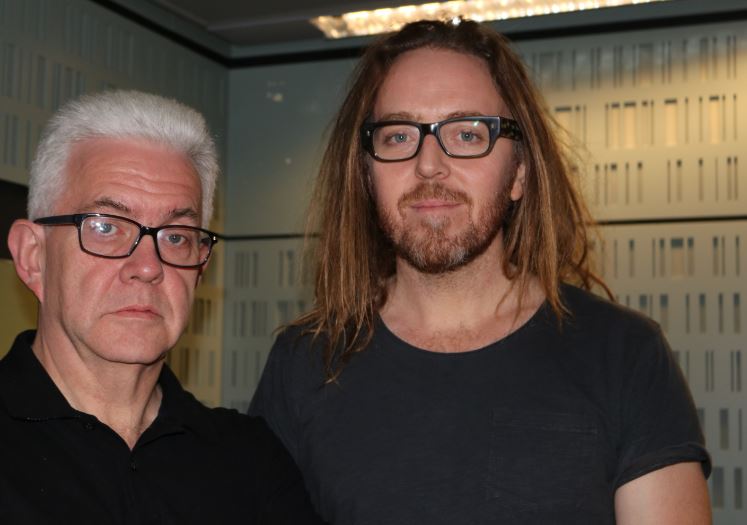 R4TheVerb's tweet photo. We've got a treat for you this week, Tonight's Verb is a special extended interview with @timminchin 
https://t.co/Li8P1vKwcv https://t.co/qTL28Q39sK