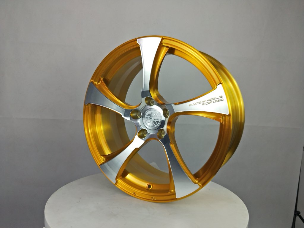guxinxin's tweet photo. #FaceWheels 2-tone color
Do you like?
https://t.co/sY98zWjSEt
#tuningcars #customforged #sema2017 #essen2017 #TokyoMotorShow #FridayFeeling https://t.co/LSeJTwpeMh