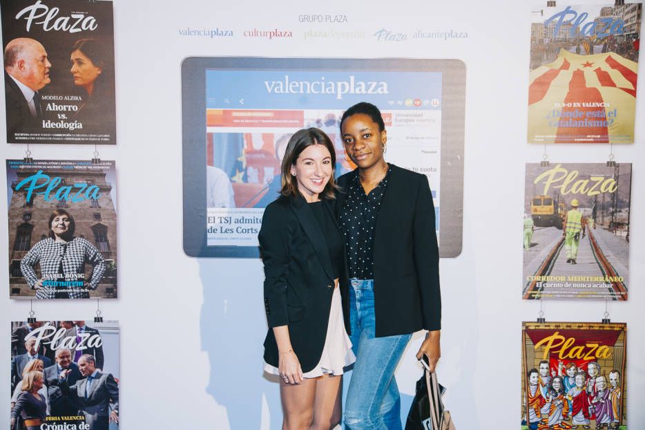 valenciaplaza's tweet photo. FOTOGALERÍA València Shopening Night (Photocall), otoño 2017 (Fotos: MER GARIJO) https://t.co/2391wxK0Kn https://t.co/O4PqGjzLbM