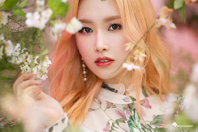KpopGirlzBands1's tweet photo. #SONAMOO #Euijin #HighD #Teasera https://t.co/XwyXln81gH