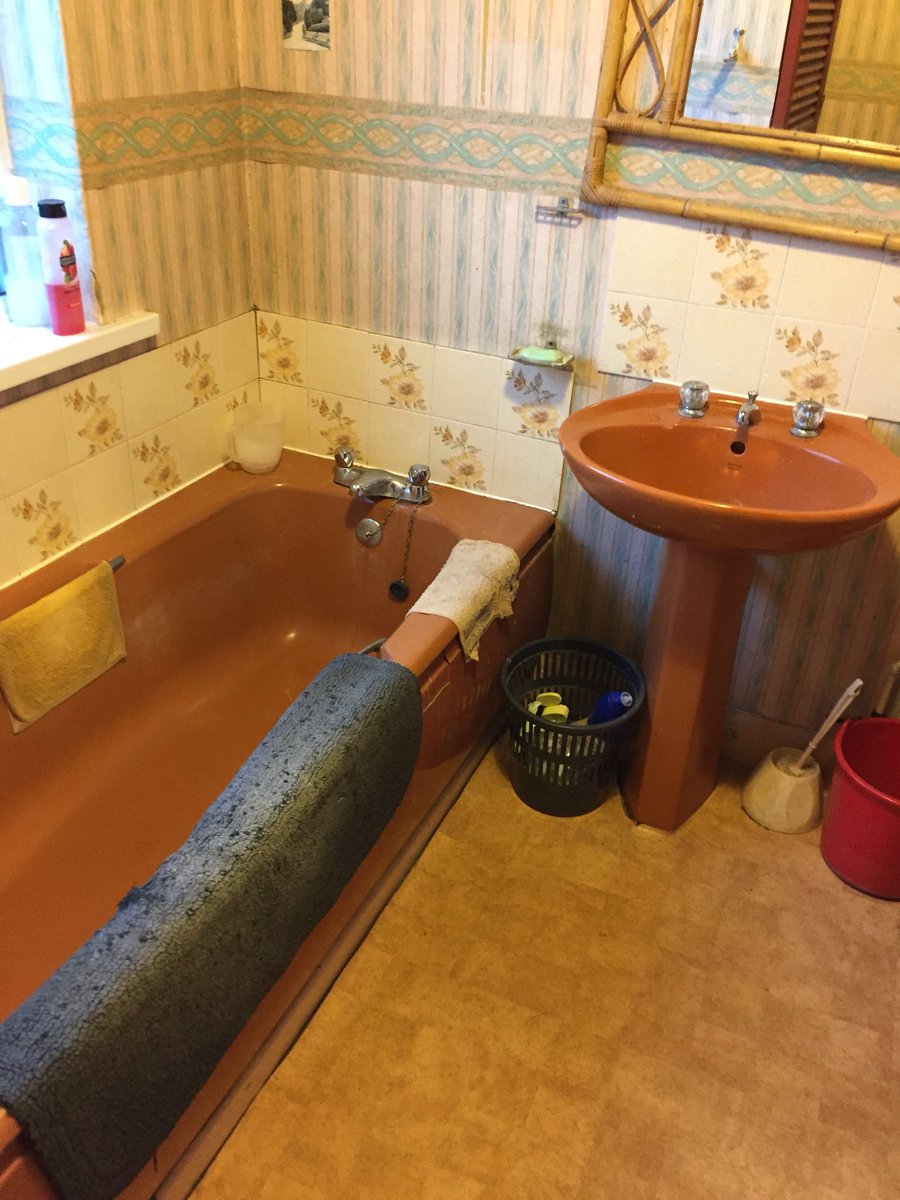 WBPlumbing's tweet photo. They don’t make suites like this anymore #neverdirty https://t.co/52MMISXEpi