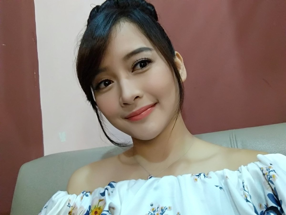 kinalkinal's tweet photo. the comment jam 3 yaa😍😍😍 https://t.co/ws7LYn5KIG