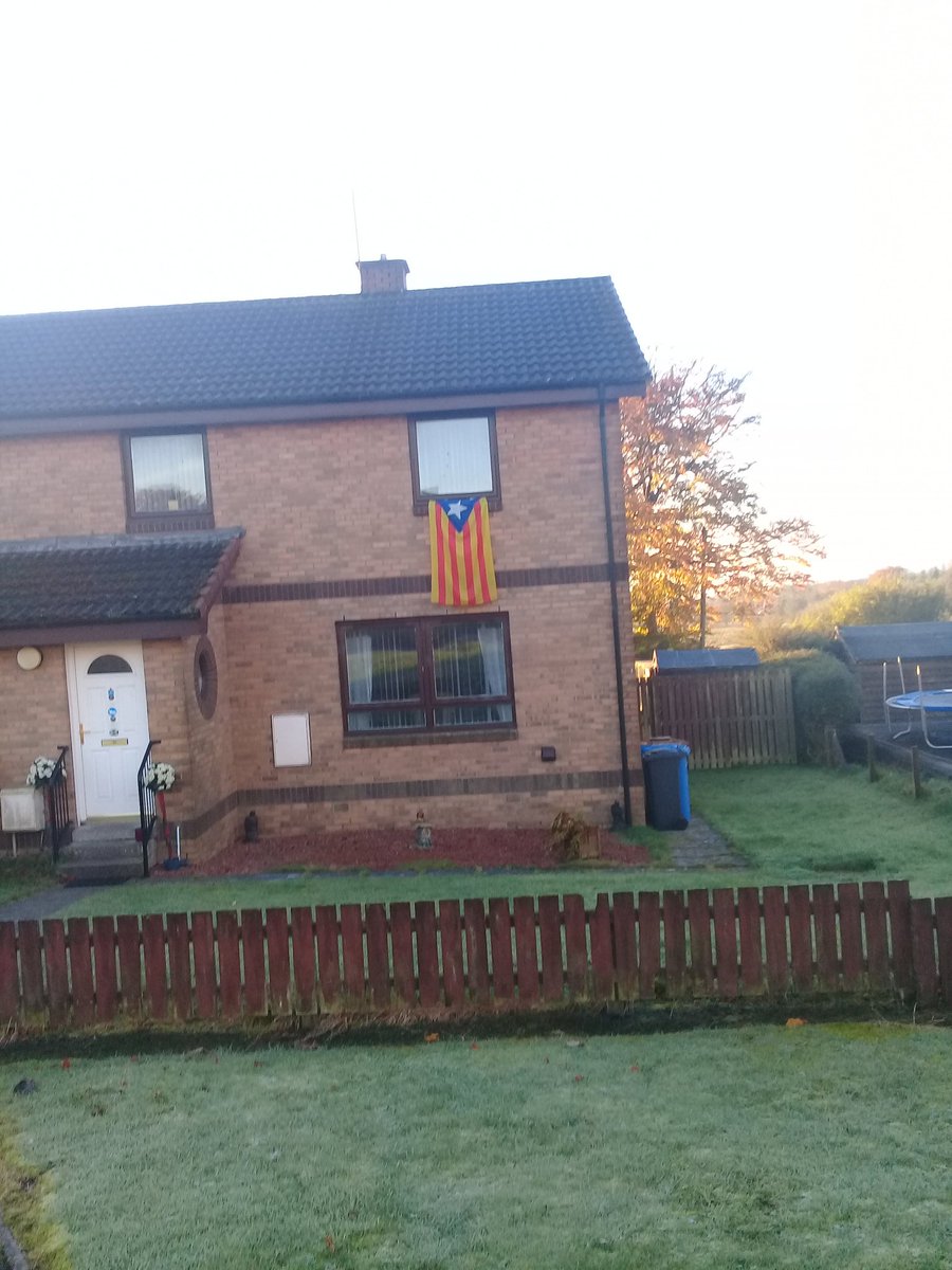 johnmar1977's tweet photo. Still flying our flag...... https://t.co/LMUql24MeB