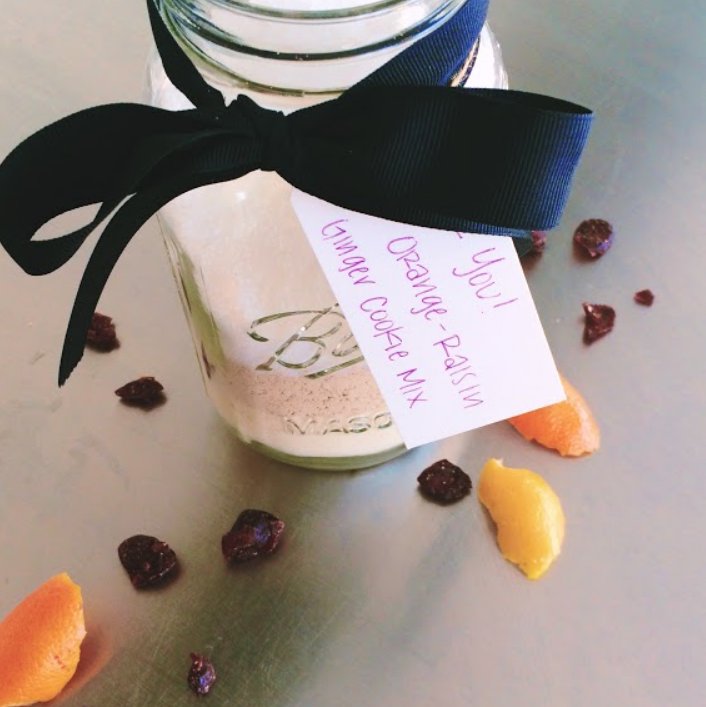 This Orange-Raisin Ginger Cookie Mix in a Ball® jar is the ideal gift for your favourite baker!

freshpreservinguk.co.uk/recipes/orange…
