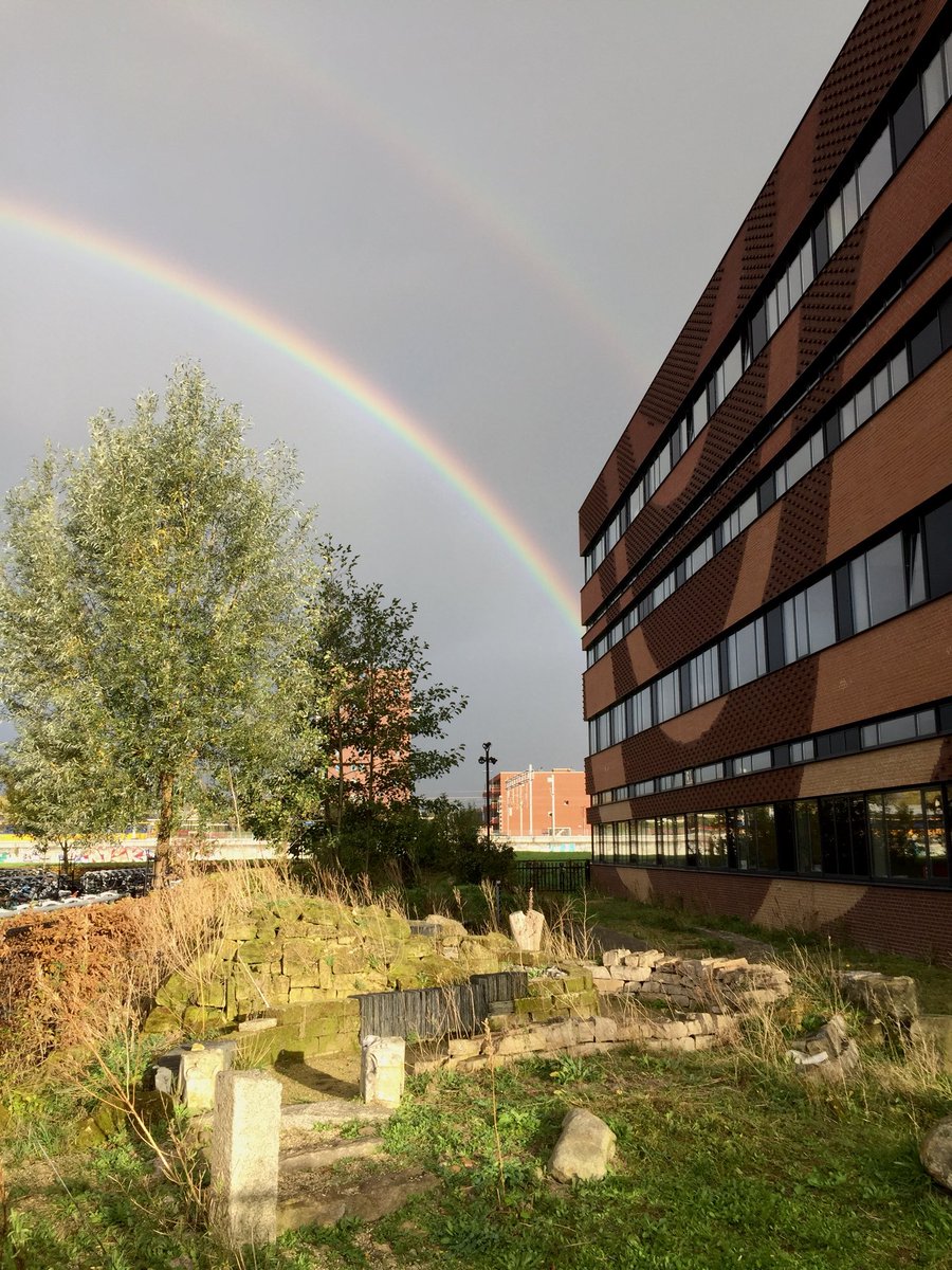 Dubbele regenboog boven onze educatieve tuin #minkemacollege.