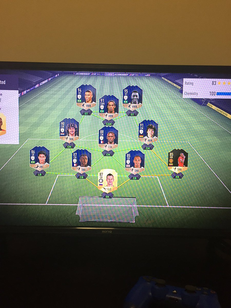 BohdanLing's tweet photo. Come up against this 3rd game of champs WTF #FIFA18 #sortitoutEA #futchamps @NepentheZ.. @Gorilla_Unilad this is bigger than your team https://t.co/ebM1YTyPhl