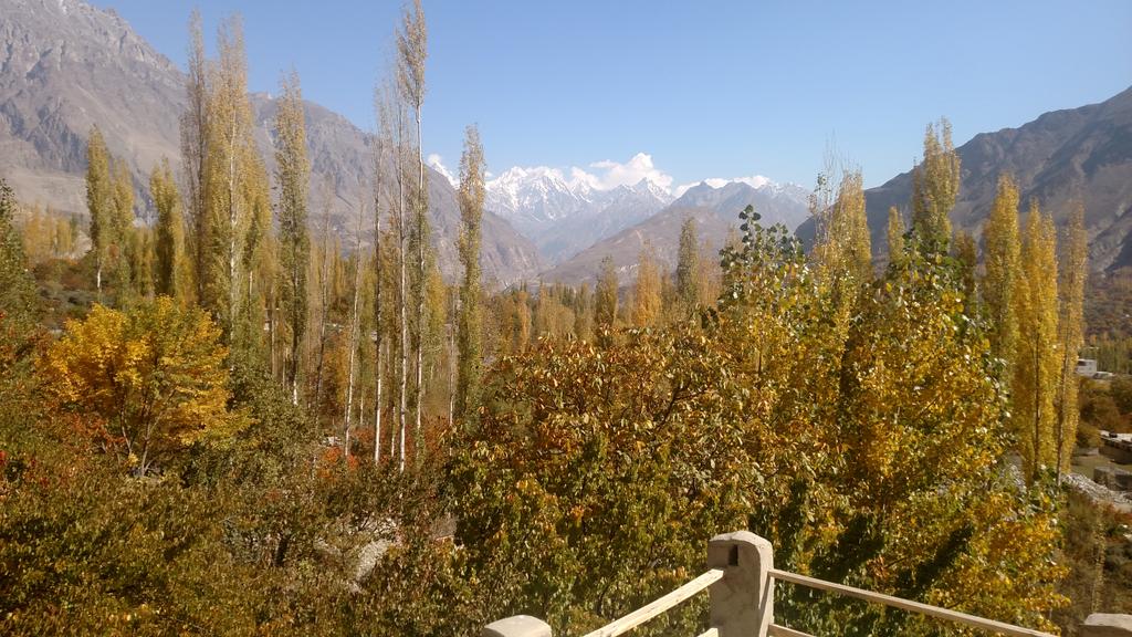 zahoorhunzai's tweet photo. #AutumninHunza #Hunza #GB #GilgitBaltistan https://t.co/s6UshtLNoM