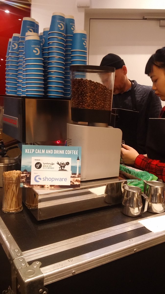 solutionDrive's tweet photo. Viele Grüße von der @symfony Live! Drei unserer Entwickler sind heute in Berlin anzutreffen. #hackathon #php #symfony #solutionHack https://t.co/dyYQjIqNuF
