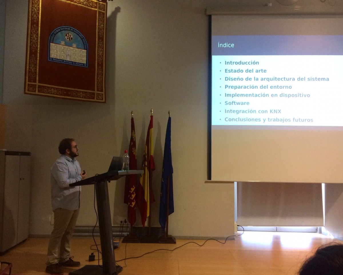 IEEEUPCT's tweet photo. Hoy asistimos a la exposición del Tfg de nuestro compañero Manuel Forcen ¡ENHORABUENA! 👏 #IEEE #Iecubers #FrIEEEnds #KNX #Domotica #UPCT https://t.co/1gt4NXik6f
