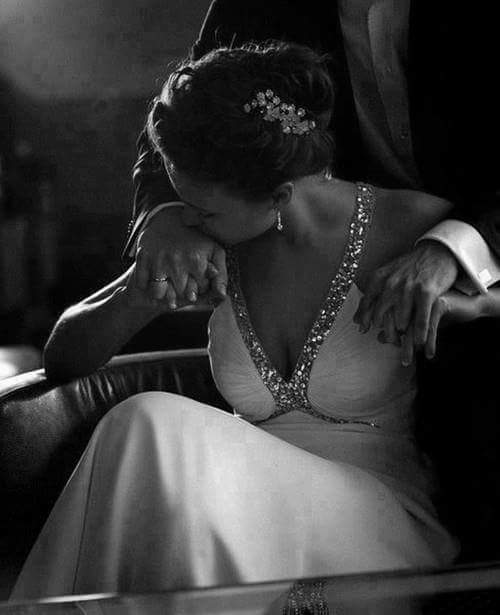 lasimo_2101's tweet photo. Solo dell'amore le importava. Per tutto il resto non provava che un'amabile indifferenza.
I.Némirovsky

#AntologiaLetteraria

@CasaLettori https://t.co/yOdUnC3Zwe