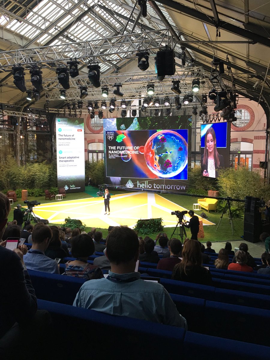 CoutaanceM's tweet photo. Getting a sense of #nanotech in medecine @hellotmrc #HTSummit https://t.co/9hbnqxIkuS