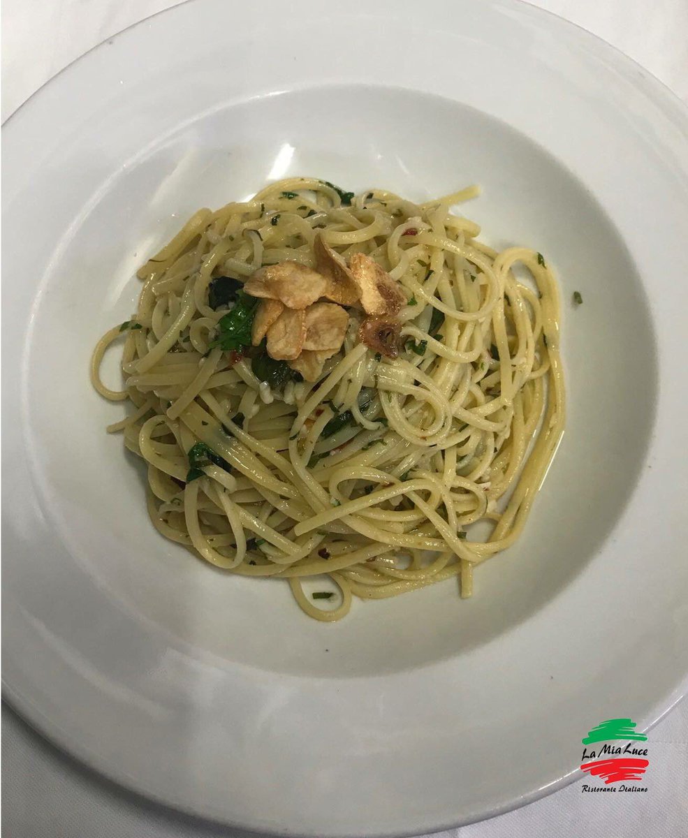 Damak tadınıza hitap edecek Linguine Aglio Olio e Peperoncino ile gerçek İtalyan lezzetlerinin farkını hissedin.