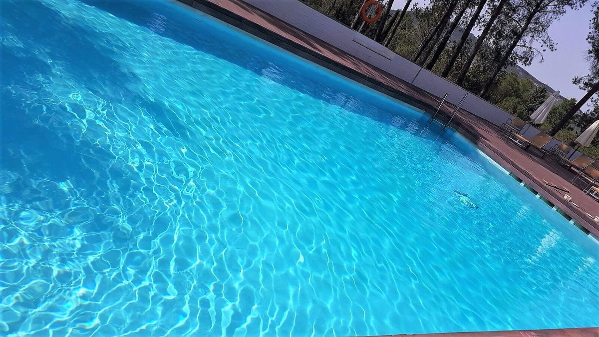 NEO_Piscinas's tweet photo. Algunas de las piscinas que confían en nosotros!! ¿Quieres tener un verano sin preocupaciones? https://t.co/I6QQ9rSNyy