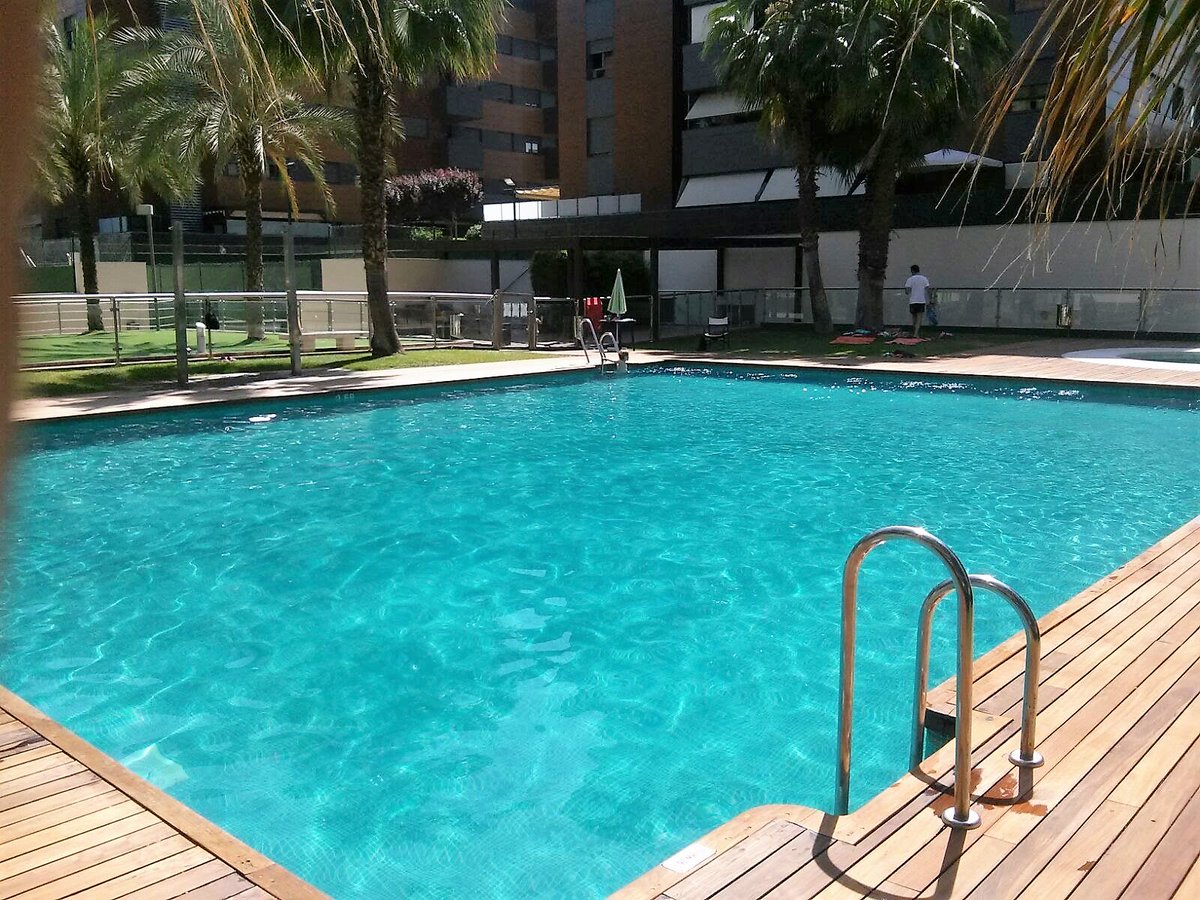NEO_Piscinas's tweet photo. Algunas de las piscinas que confían en nosotros!! ¿Quieres tener un verano sin preocupaciones? https://t.co/I6QQ9rSNyy