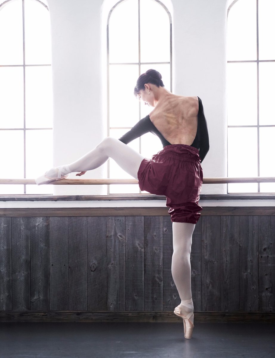 純正最安 Chacott チャコット新品ダンス・バレエレオタード 中村祥子さん 総レースS