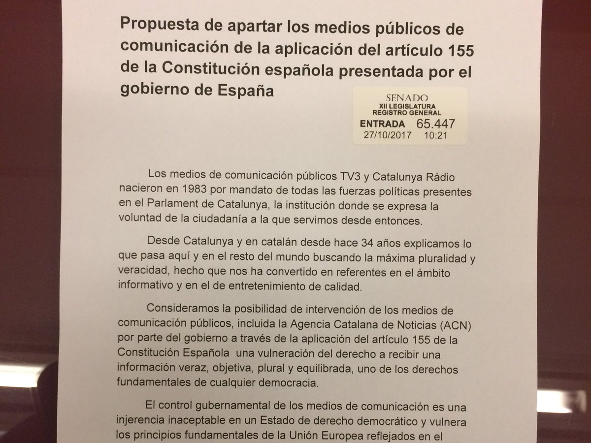 La petició dels treballadors <a href="/CatalunyaRadio/">Catalunya Ràdio</a> <a href="/tv3cat/">TV3 és ara @Som3Cat</a> i <a href="/agenciaacn/">ACN - Agència Catalana de Notícies</a> al Senat perquè no s’intervinguin els mitjans de comunicació públics