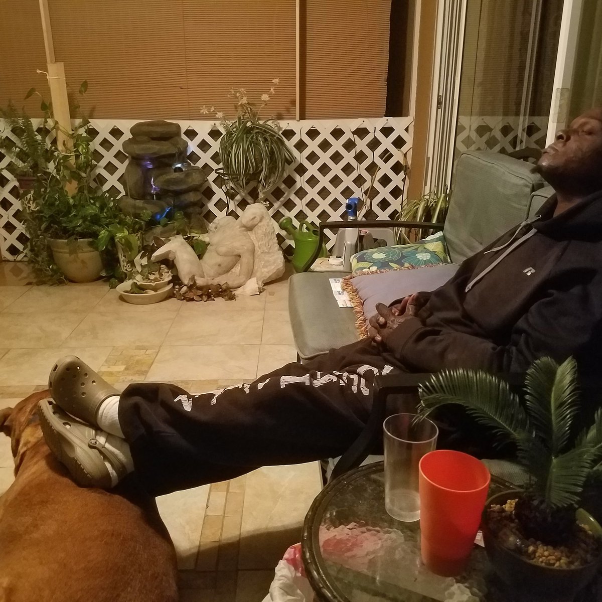 Helpfull100's tweet image. I Thank God for allowing me to see 35 years old today and for being their with me every step of the way.