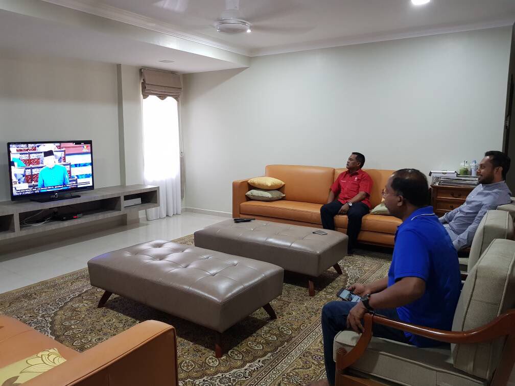 ZambryOfficial's tweet photo. Mengikuti Bajet 2018 semasa #PermukimanMB di Manjung. https://t.co/FjGc8BOEnh