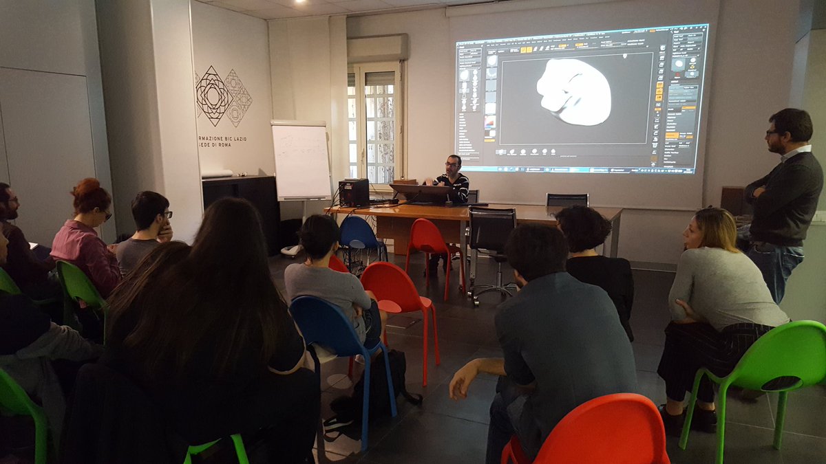 Spazi_Attivi's tweet photo. Oggi parliamo di #modellazione #animazione e #rendering di immagini #3D nel @FabLabLazio di Roma #FabLab #EMWeek17 @EUmakerweek https://t.co/WdKoYeeZBB