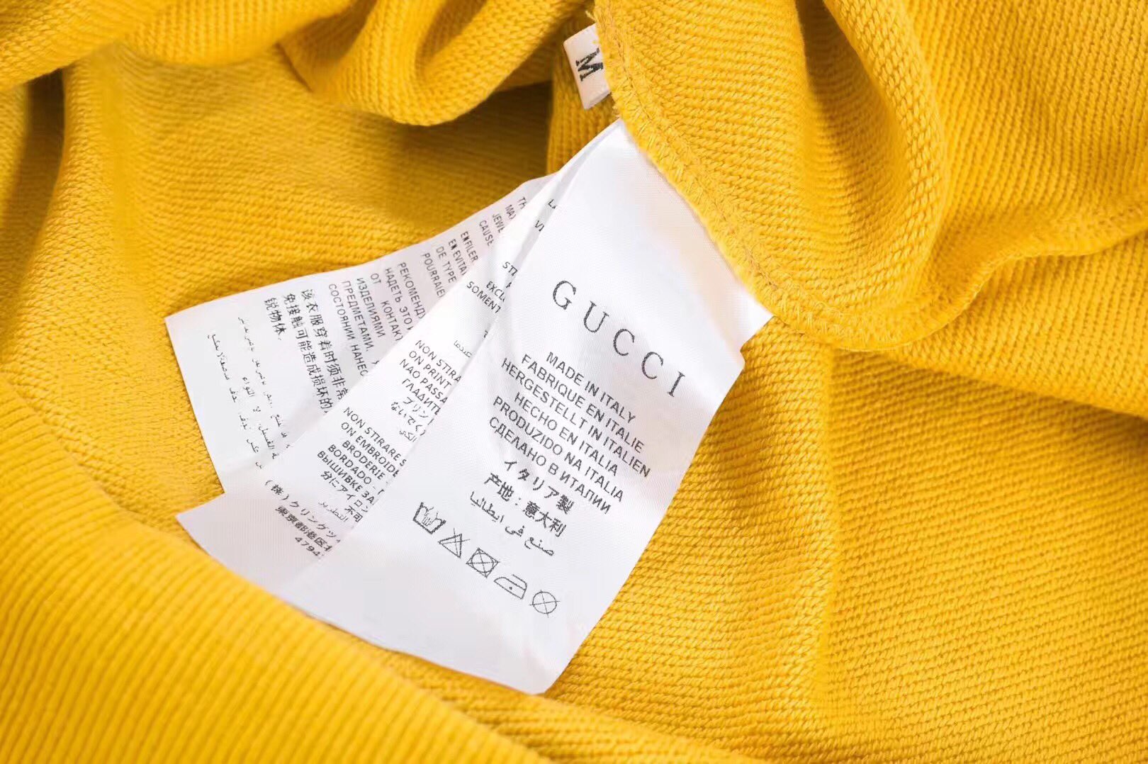 maimaibrands on X GUCCI Sudadera Amarilla Gucci 2017 100 algodon. Etiquetas y logos de Gucci identicos al original. Calidad superior. S XXL. maimaibrands https t ZzLa0lBIwZ X