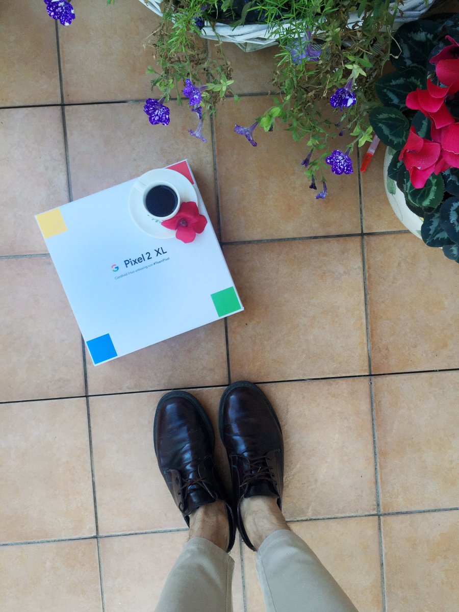 Ops oggi una colazione diversa con una grandissima anteprima. 
Si sono #TeamPixel 🙌🏽❤️
Pixel 2 XL welcome home! <a href="/googleitalia/">googleitalia</a> 👉🏼📲 #askmore