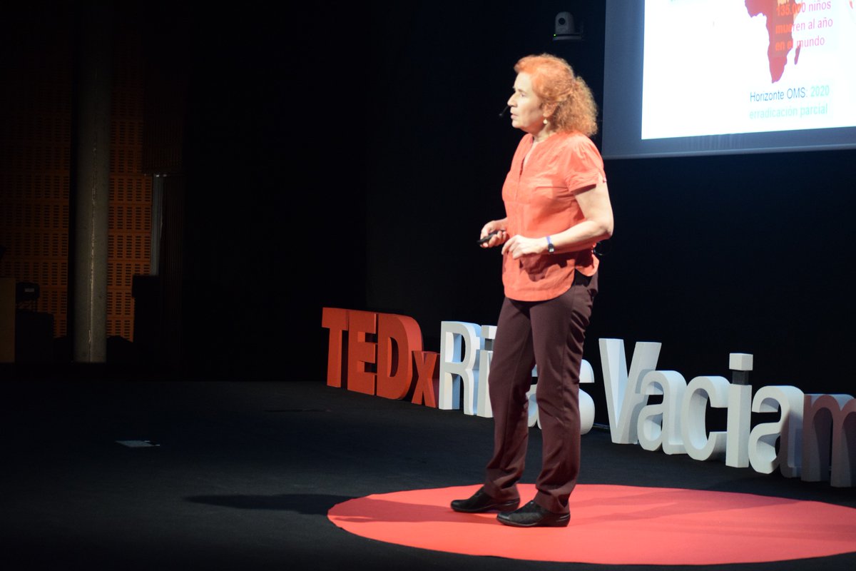 TEDxRivas's tweet photo. Finalmente, José A. Martín, Margarita del Val y Francisco Doblas hablaron en #TEDxRivas de apadrinar olivos, vacunas, y cambio climático https://t.co/xRNmPHkln4