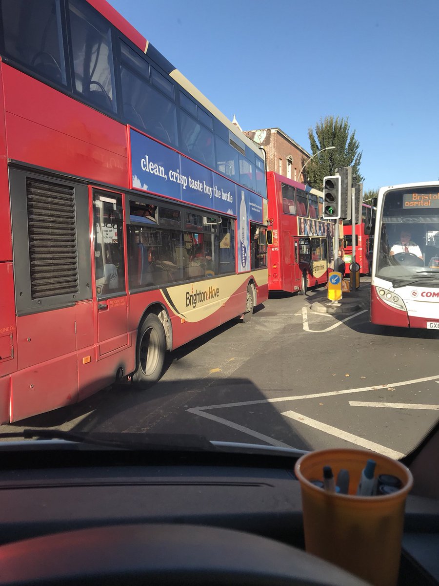 GroundsmanGavin's tweet image. @BrightonHoveBus doing what they do best down London Road and blocking up all the no stopping grids #antisocial #welldriven ✊️💦💦