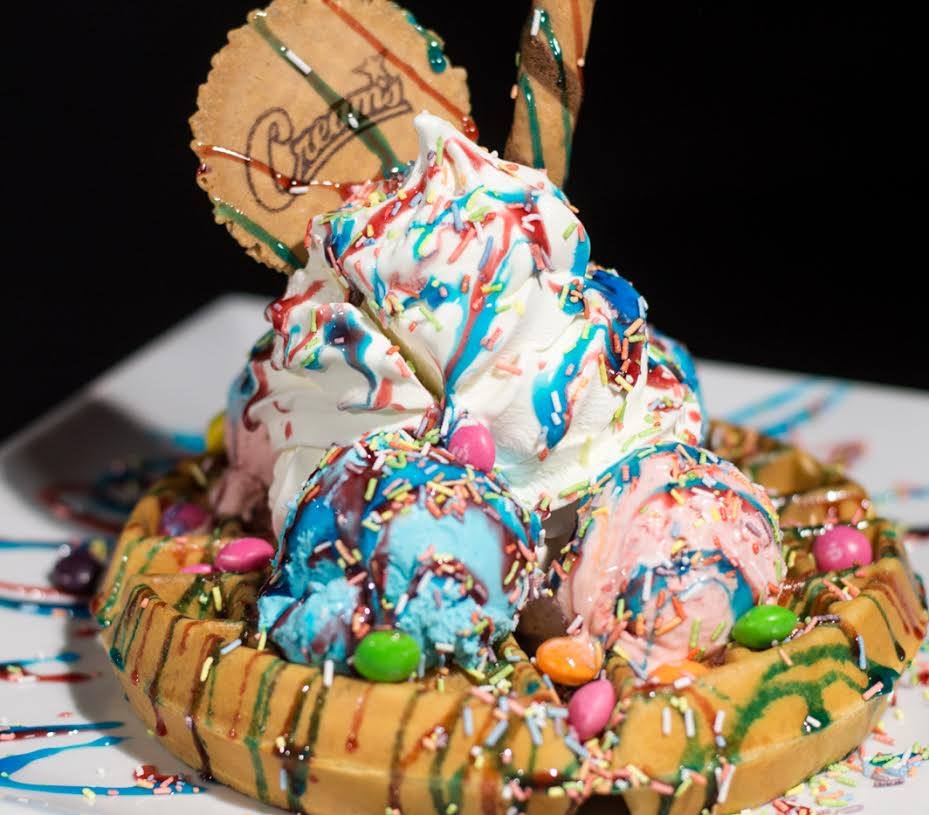 StainesCreams's tweet photo. It's not all about waffles you know, have a look at this #bubblicioussundae https://t.co/EOqSb2BtAj