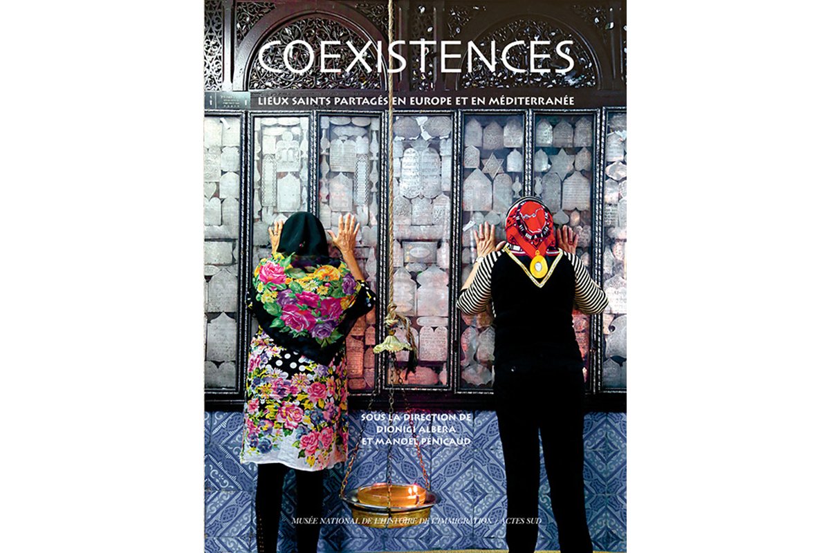 Palaisptedoree's tweet photo. Le catalogue de l'exposition #LieuxSaintsPartagés est à votre disposition à la #MédiathèqueSayad #VendrediLecture #coexistences https://t.co/0PcMPZWoXo