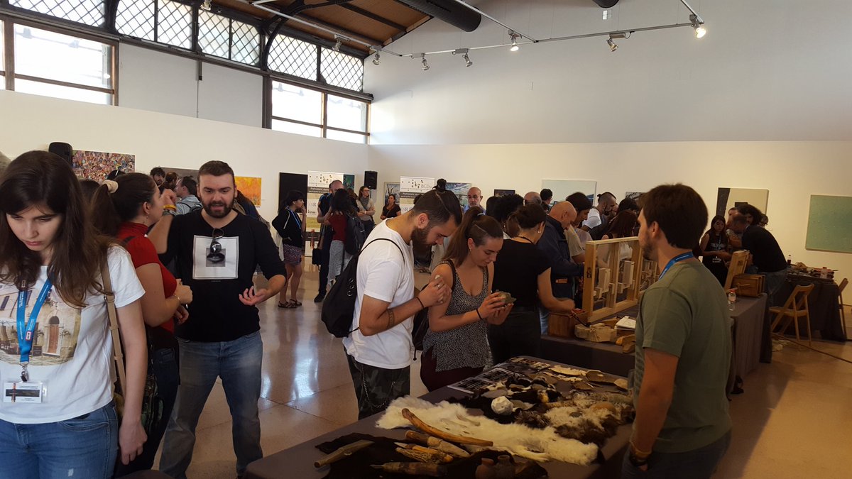 MariaTarga's tweet photo. Exchanging knowlege in experimental archeology in #porttarragona #IPHES, @iCERCA . https://t.co/lxG9RZP9F1
