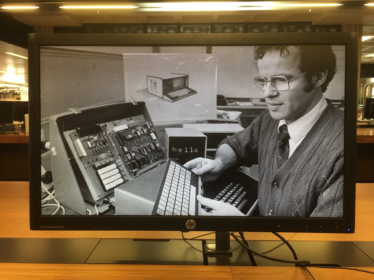 aquidity's tweet image. hello #screensaver 18th October 2017  #Wellington #computergeekery @NLNZ