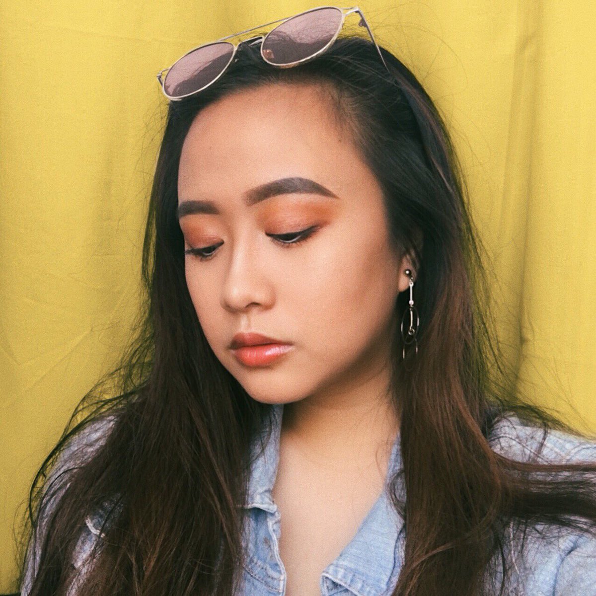 jeccaquek's tweet photo. i'm not perfect but my eyebrows are 💁🏻 #praiseintheasian https://t.co/jjrgRh8cTf