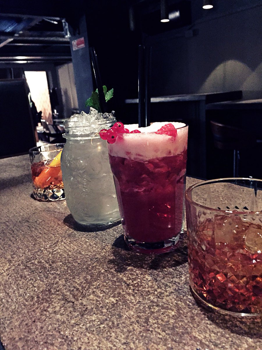 RLmilano's tweet photo. #rebelmilano #topdrink #viadonatello #colordrink #Milano #night #blues #sound #premiumdrink @Liquor https://t.co/ppSmLz220y