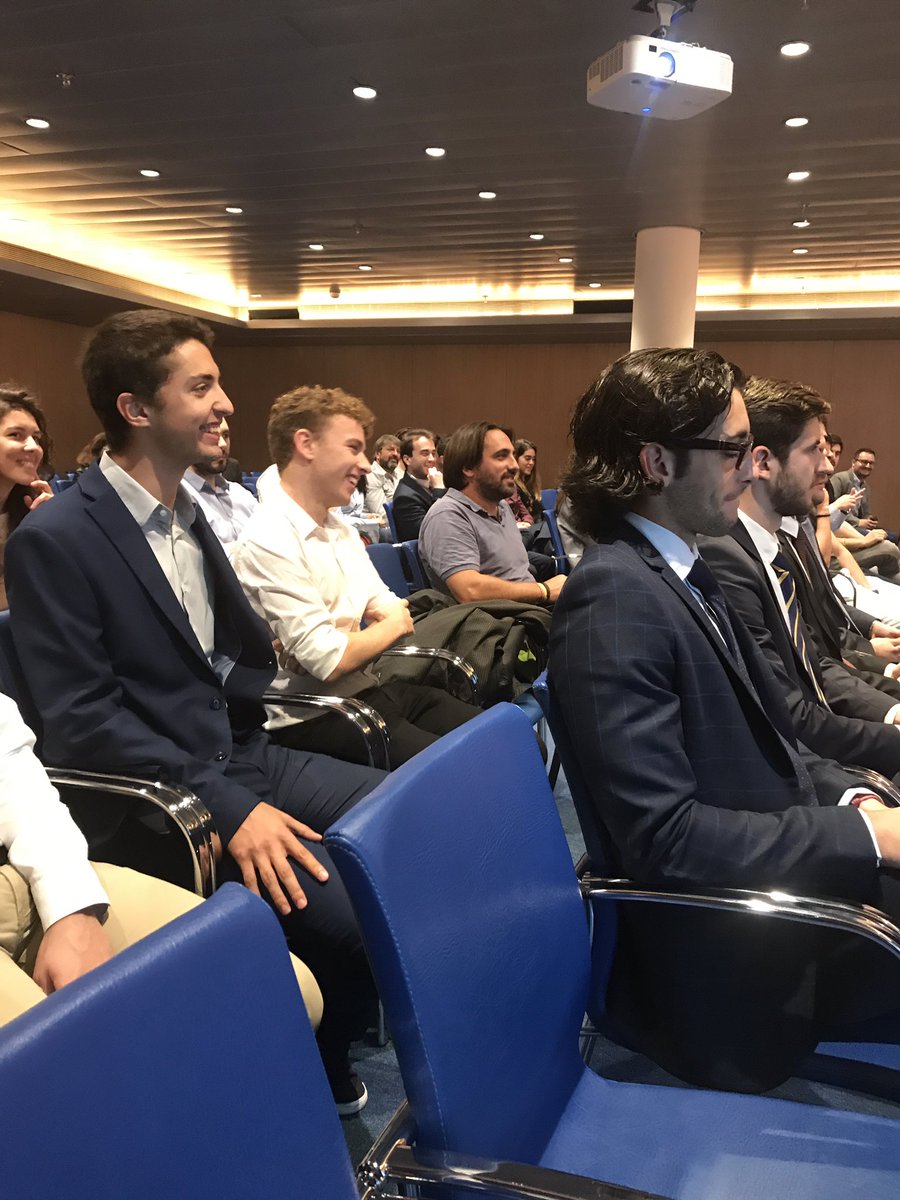 Los becarios del club de Pompeu hablando de su experiencia con <a href="/jcarostock/">Javier Caro</a> <a href="/gpmbroker/">GPM</a>