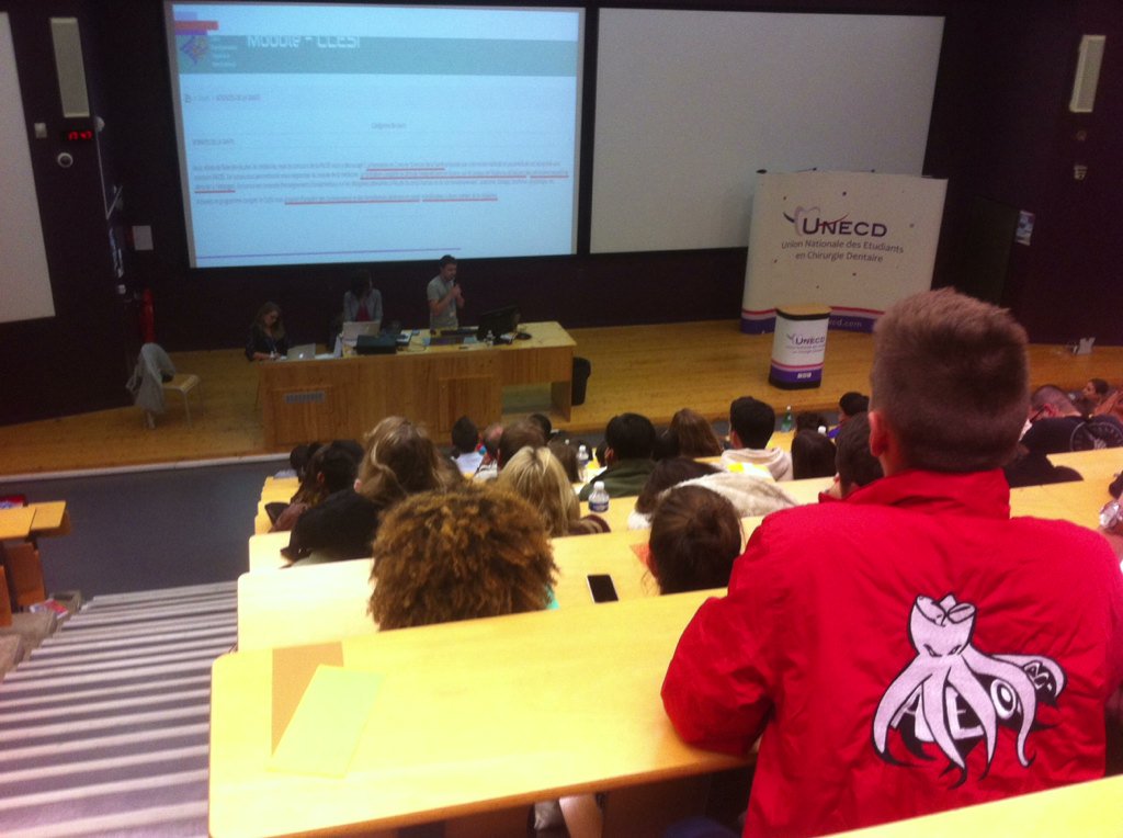 bureauAEOB's tweet photo. L'AEOB est présente avec 12 étudiants au 96ème congrès de l'UNECD à Lyon #associatif #dentaire #UNECD https://t.co/5FINnJdk8o