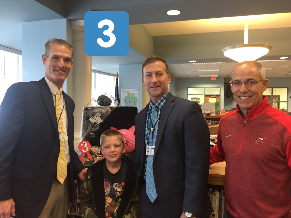 RP_Leadership's tweet photo. Thank you for being great leaders to our Rich Pond Students @RobClayton10 @toddhazel1 @RepJimDeCesare #intermediatewinners #WCPSleads ๐ https://t.co/Imkn7In1BL