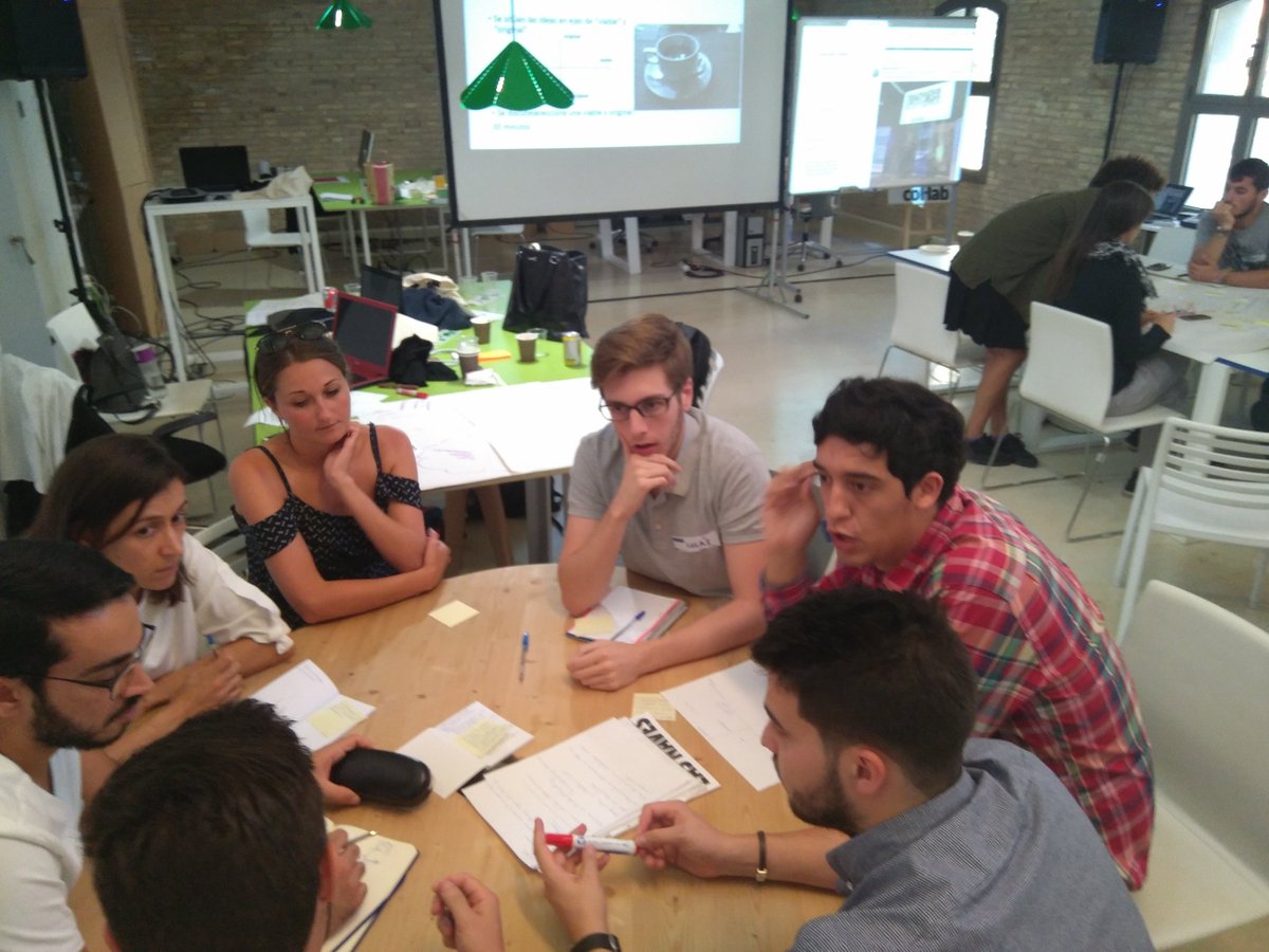ClimateKICspain's tweet photo. #Climathon en #Valencia dónde hierven las ideas sobre autoconsumo energético https://t.co/ZwjI11sRn0