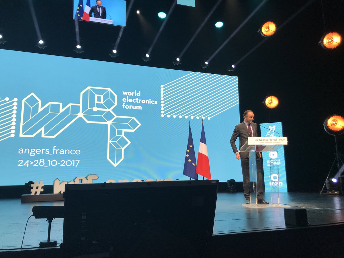 mounir's tweet photo. C’est parti. @EPhilippePM en direct. #WEFAngers https://t.co/kEUKlzleFj https://t.co/2MVgBKazqi