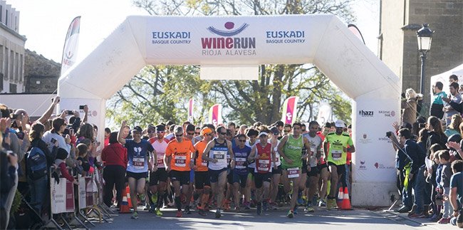 popularrunner's tweet photo. Rioja Alavesa Wine Run 2017, corriendo y caminando entre viñedos con un particular formato https://t.co/6PfwUgpeMN ,by @vamosacorrer https://t.co/74NO7oeboO