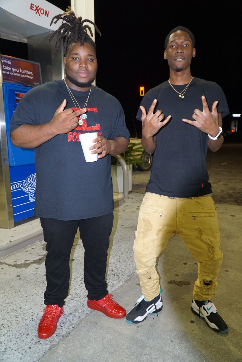 _cpSwrve's tweet photo. Just like brothers @heemdaboss https://t.co/Oa8OMzd2TI