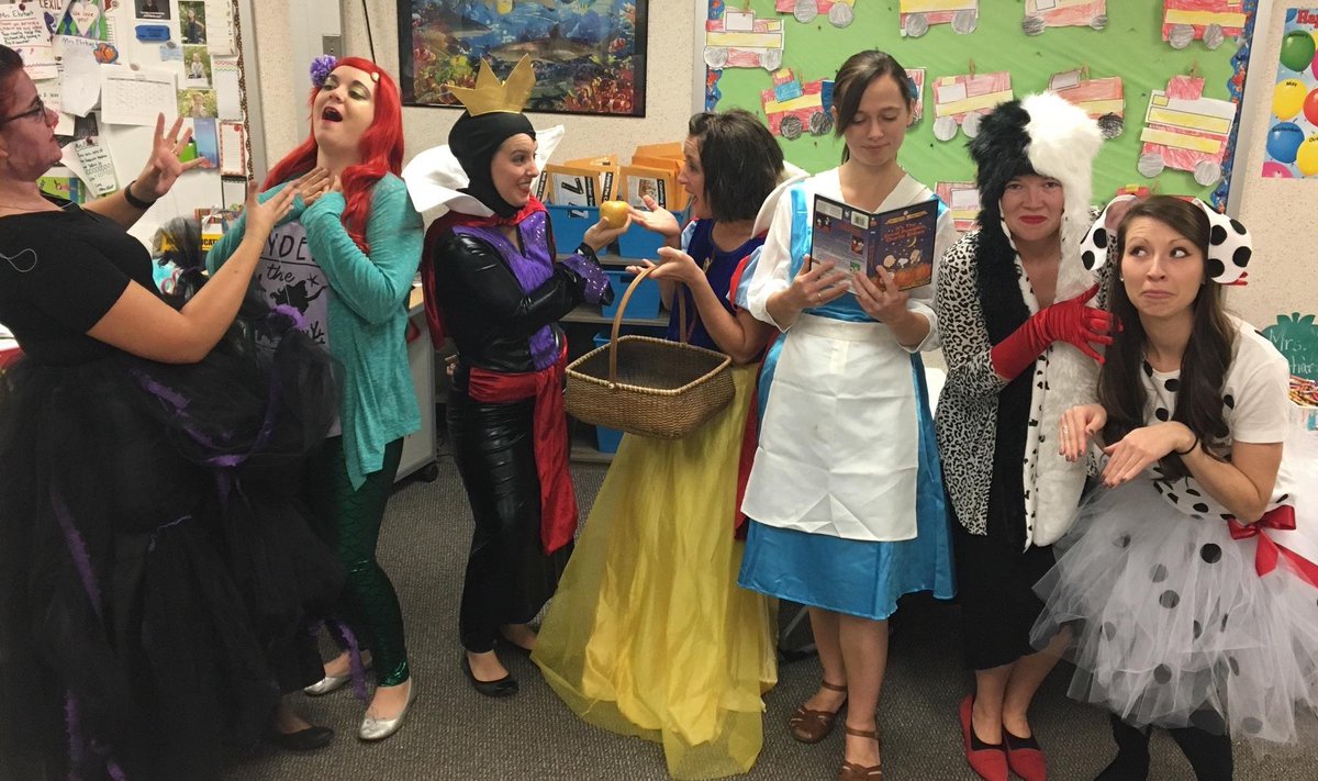 BlackfordSchls's tweet photo. Our Montpelier School teachers really got into the Halloween spirit today with some great costumes! Love the creativity! #DisneySpirit https://t.co/tUUsAmqxFY