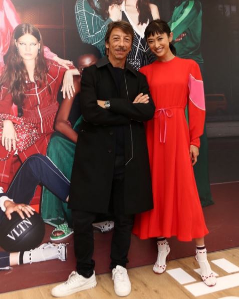 CalcioOggi's tweet photo. Creative Director #PierpaoloPiccioli together with yu_yamada__ at the #VTLN Pop Up event https://t.co/ItzfBRRKag https://t.co/dIr5MeM23O