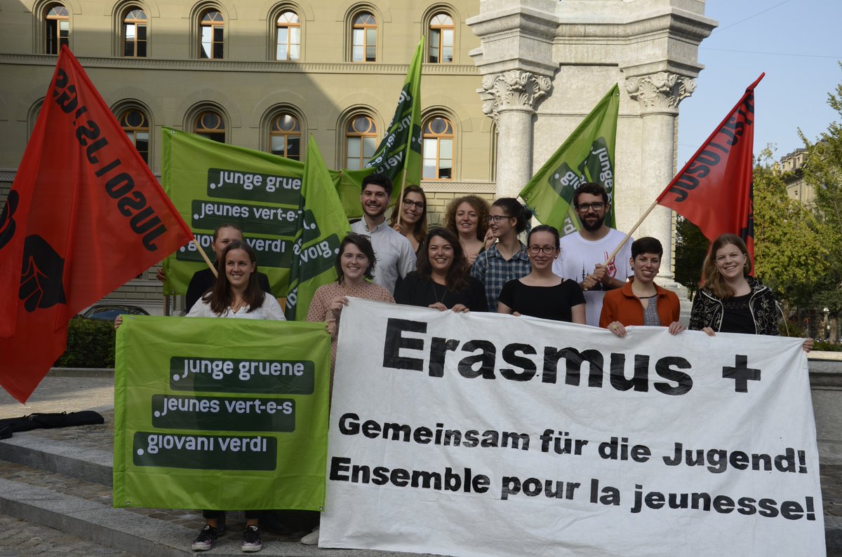 jungegruene_ch's tweet photo. #NR-Komission sagt Ja zu mehr Bildungsaustausch und zur assoziierung von #Erasmus+ #ErasmusNOW
https://t.co/ZPgMA2xHiP https://t.co/PLopkJS1Fc