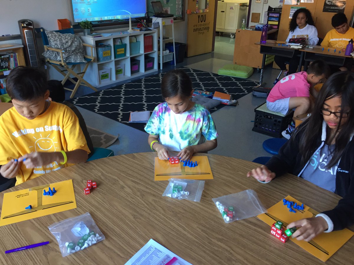 dres_kamiyama's tweet photo. Hands on equations in math! #spaceforthinking https://t.co/BBK1Uqb9qC