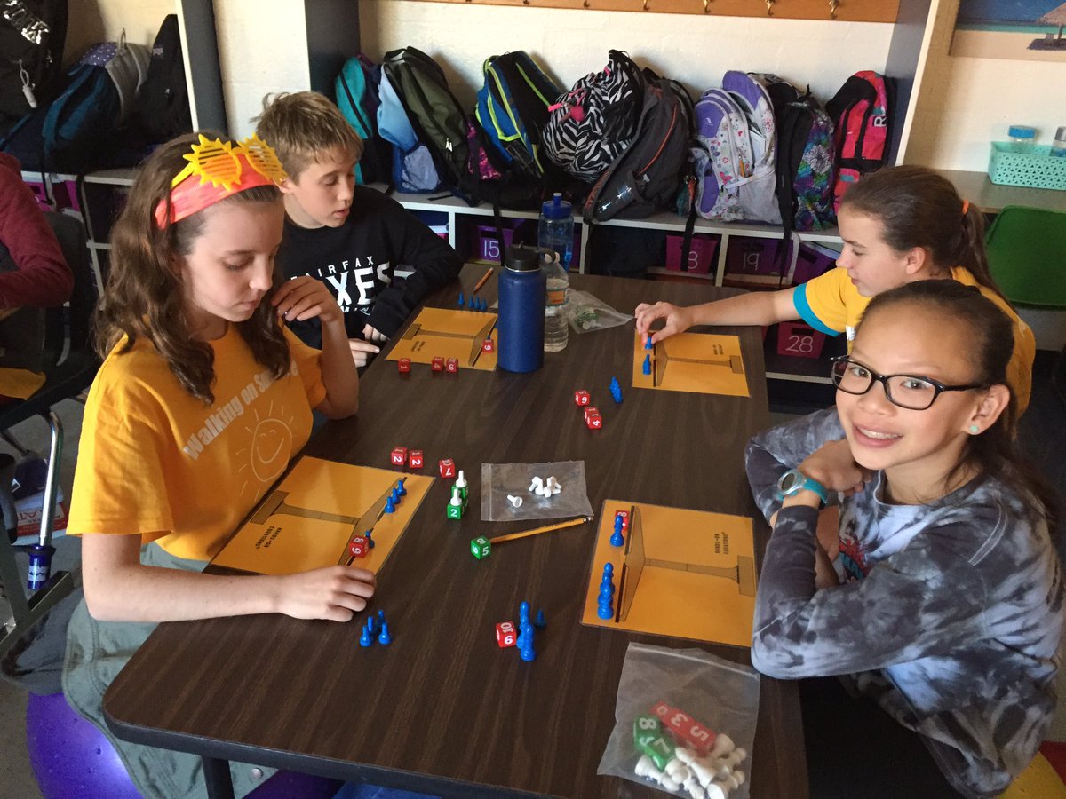 dres_kamiyama's tweet photo. Hands on equations in math! #spaceforthinking https://t.co/BBK1Uqb9qC