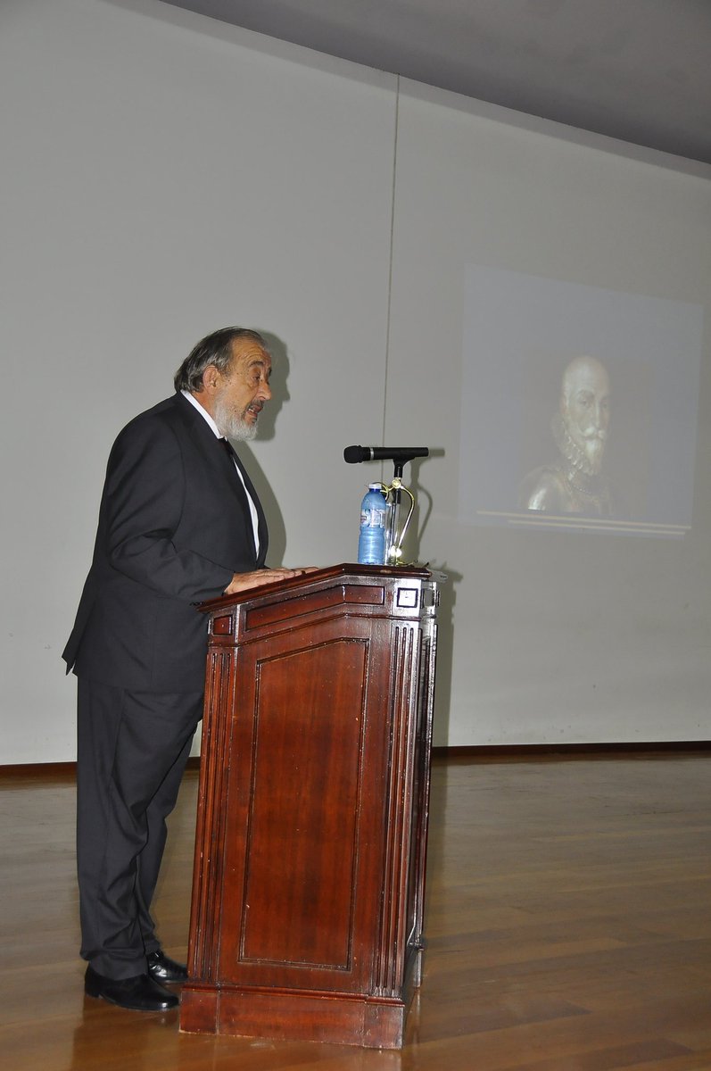 Armada_esp's tweet photo. Conferencia 'Álvaro de Bazán' impartida por el académico Real Academia de Historia Agustín Ramón Rodríguez González en E.E Antonio de Escaño https://t.co/FZ5EfvR3pL