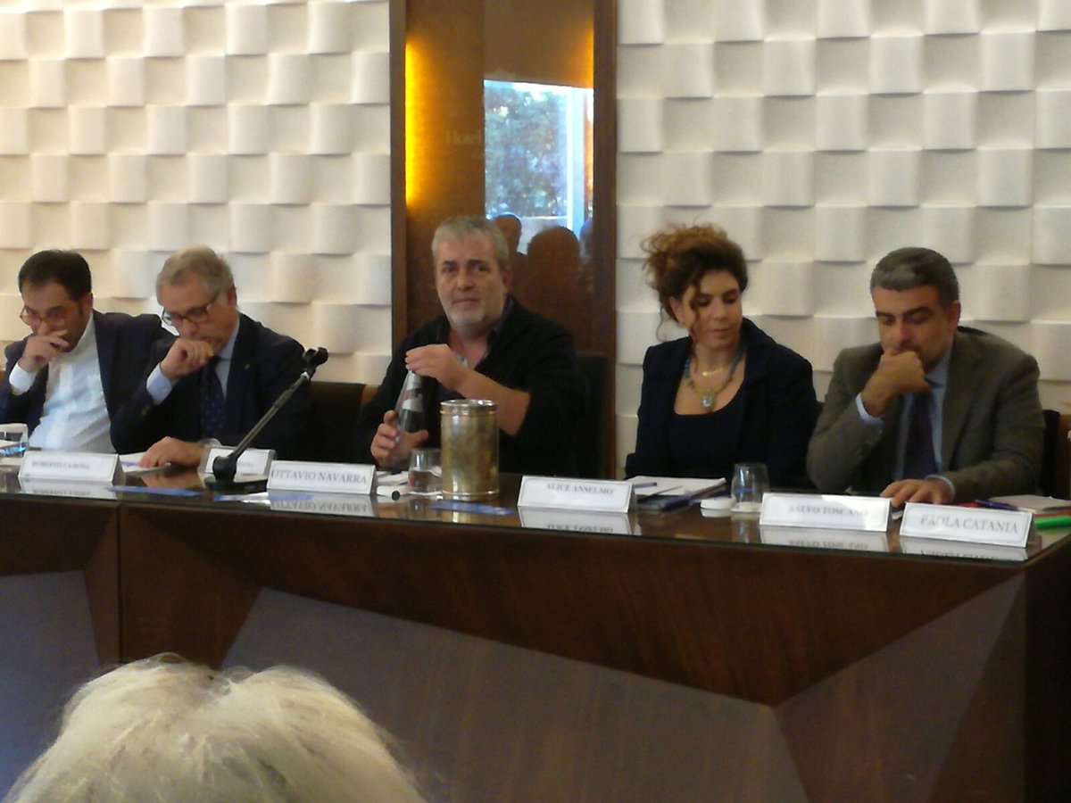 ConOttavio's tweet photo. Ottavio Navarra si confronta con altri candidati alle elezioni regionali del #5novembre. https://t.co/9WWCkc0S7M