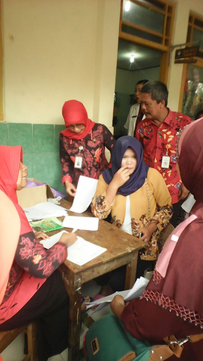 Pelayanan TNI Manunggal KB Kes, di Desa Karangjengkol Kecamatan Kutasari, 26 Oktober 2017